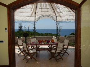 Отель Terrazza sul Plemmirio  Фануза